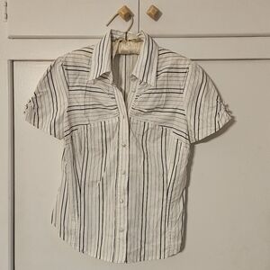 Kenneth Cole White & Blue Button Down Blouse W/ Button Detail On Sleeves Size 12